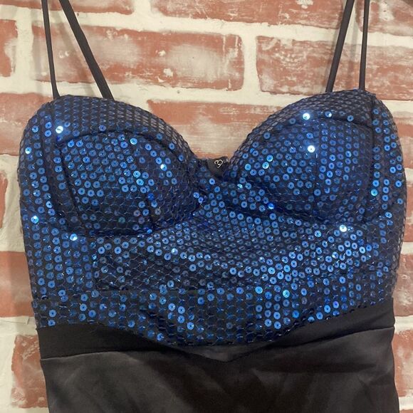 Rubber Ducky Productions Inc Black Blue Sequined Sweetheart Cup Mini Dress Med - Picture 8 of 8